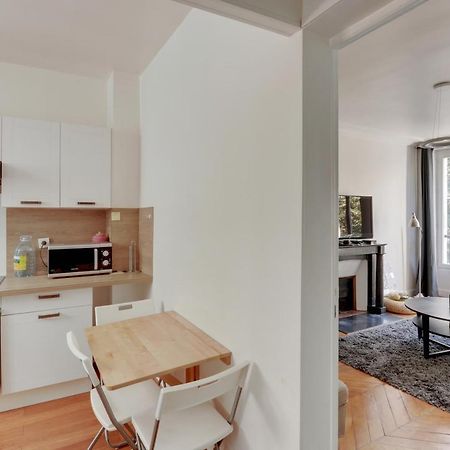 The Best Deal In The Marais - 1Bedroom Apt - 45M2 Париж Екстериор снимка