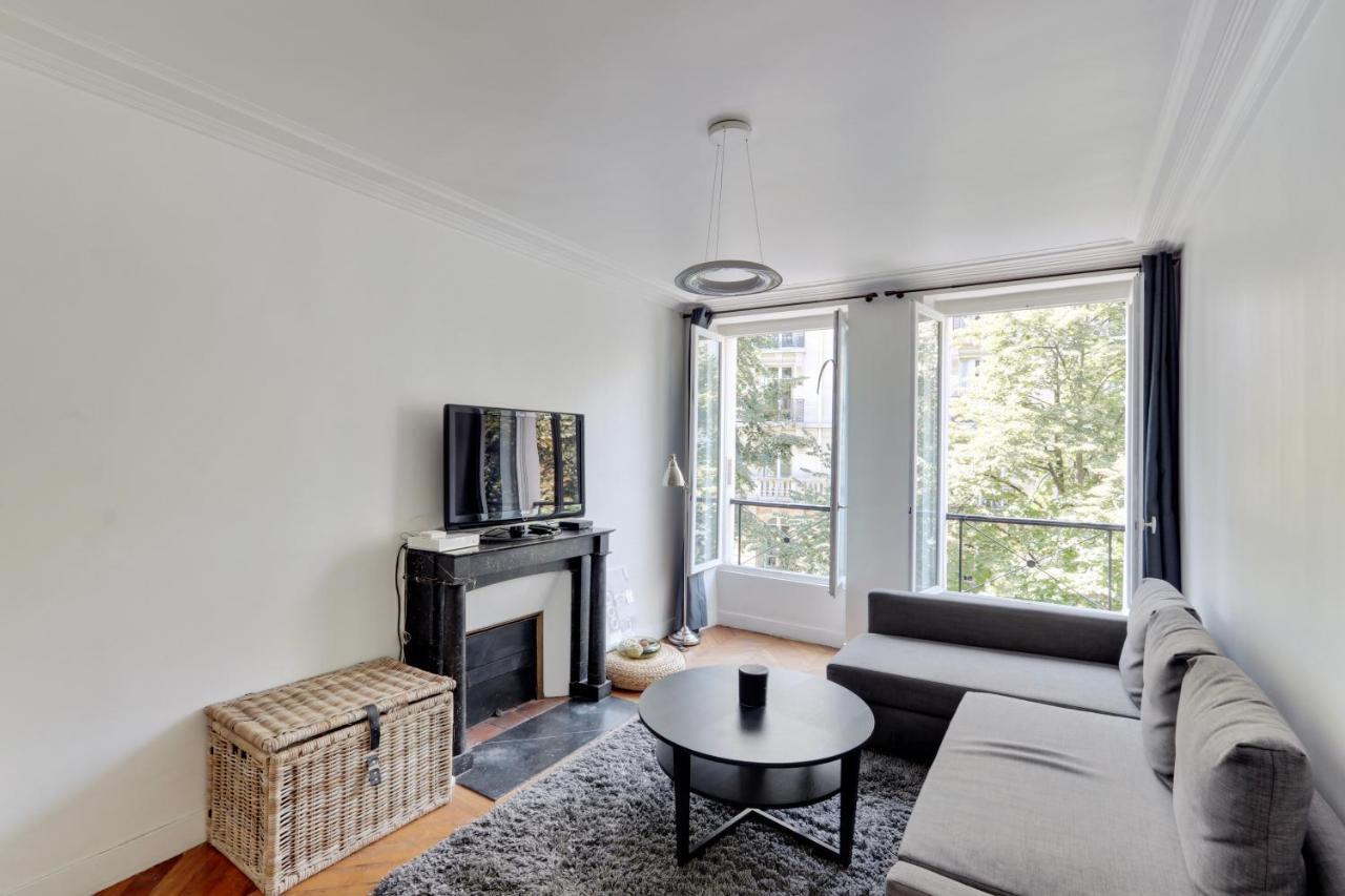 The Best Deal In The Marais - 1Bedroom Apt - 45M2 Париж Екстериор снимка