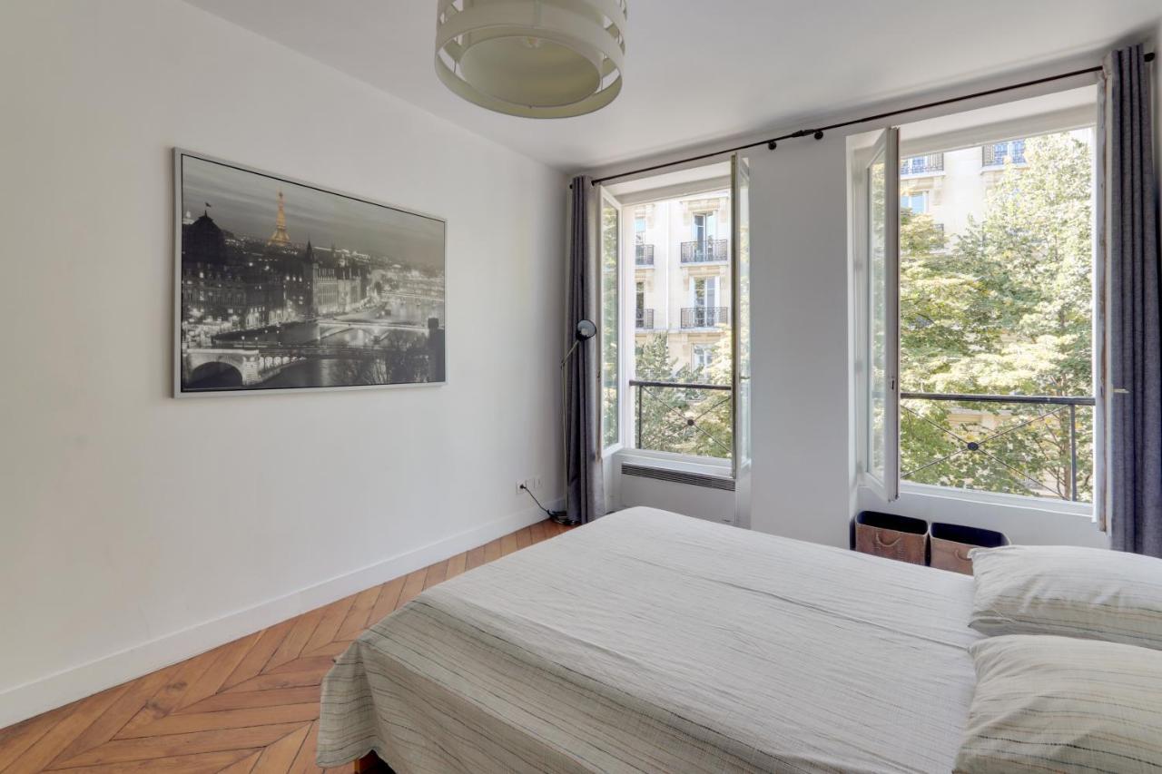The Best Deal In The Marais - 1Bedroom Apt - 45M2 Париж Екстериор снимка